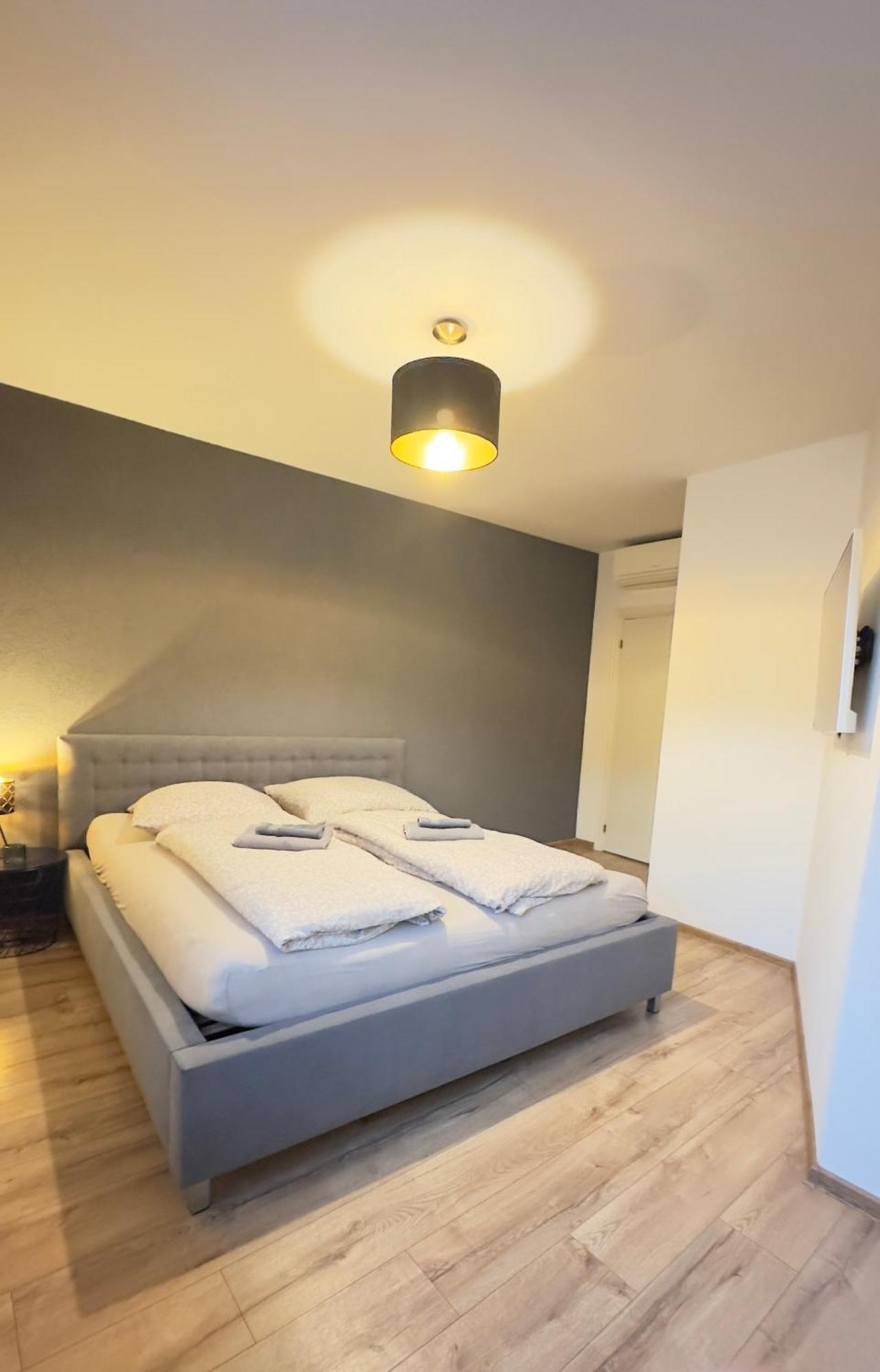 Apartman Vita Deluxe Тренчин Екстер'єр фото